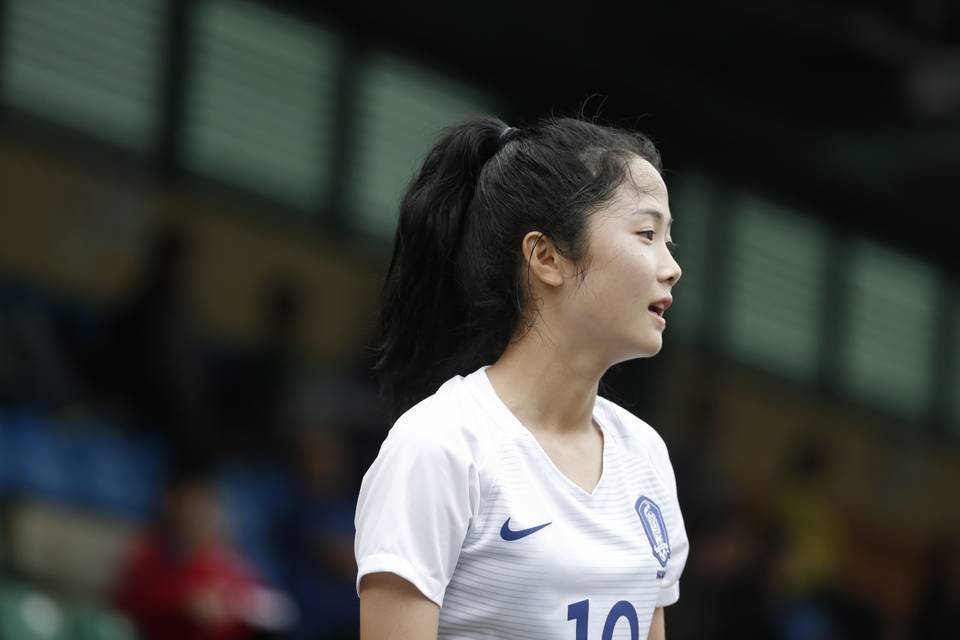 韩美女主播热午 直播